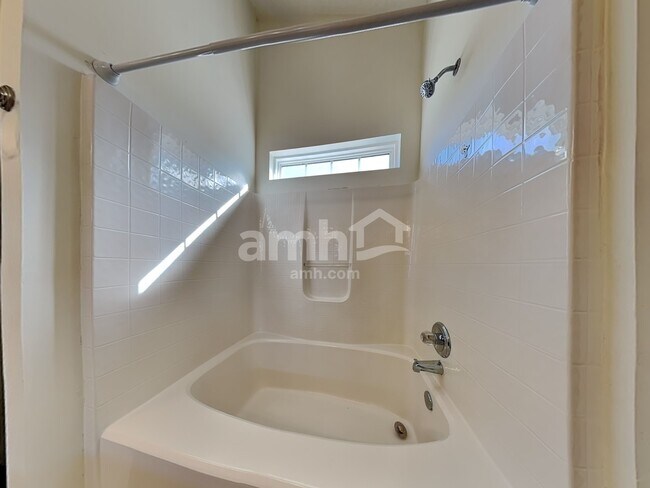 Building Photo - 78 Red Maple Way