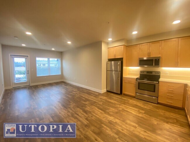 Building Photo - Beautiful 2 Bedroom, 1 Bathroom with a des...