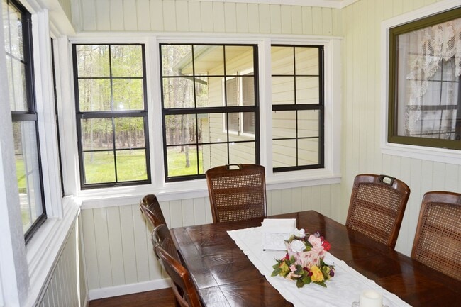 Building Photo - West Gate Area | Furnished | House