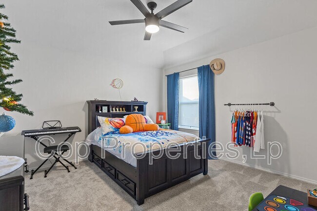 Building Photo - 2259 Gran Cielo Trl