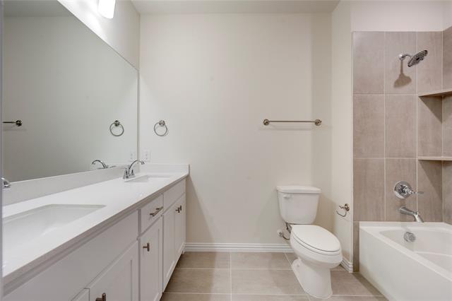 Building Photo - 13027 Makers Dr