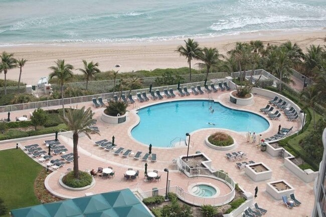 Building Photo - 3200 N Ocean Blvd