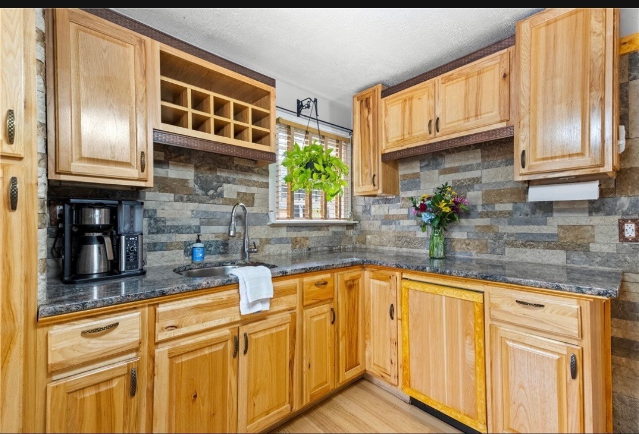 Building Photo - 26 Whipple Ave