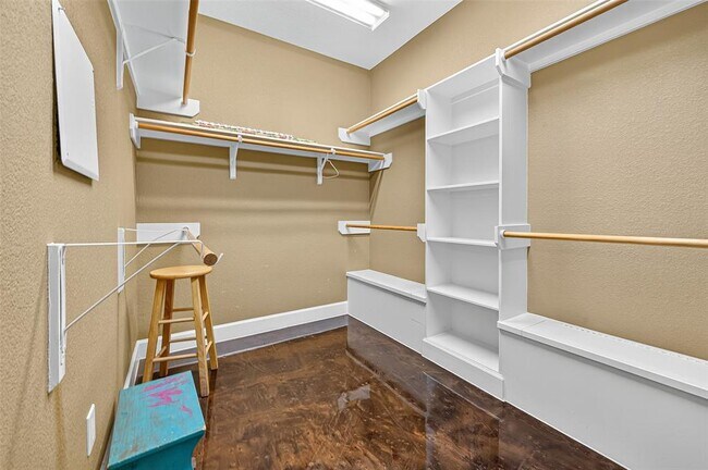 Building Photo - 7030 Pisklak Rd