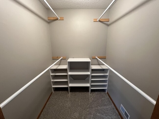 Building Photo - 15760 Flan Ct