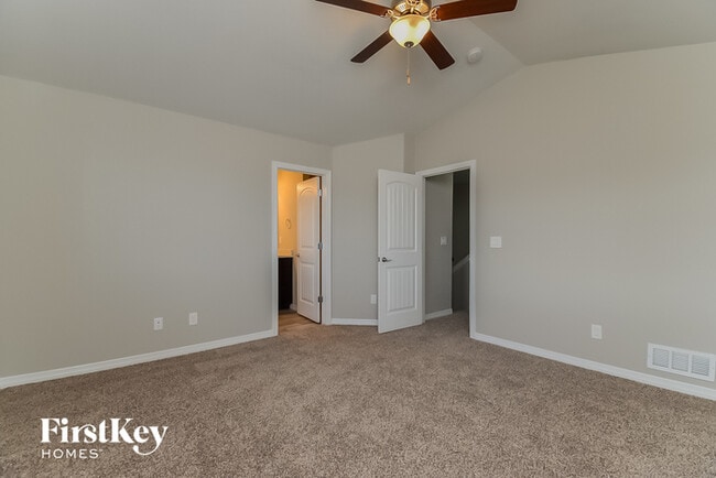 Building Photo - 6508 Vedder Dr