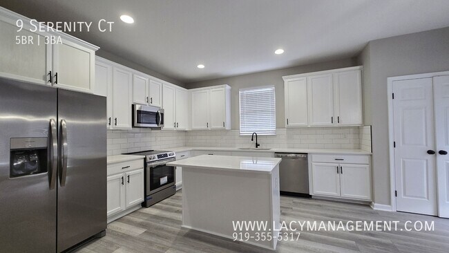Building Photo - 9 Serenity Ct