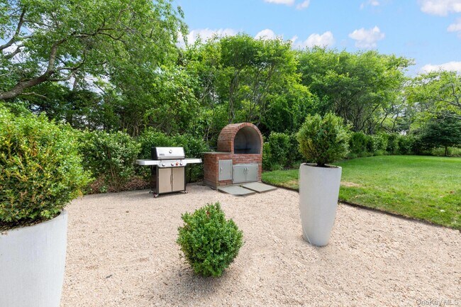 Building Photo - 167 Tuckahoe Ln