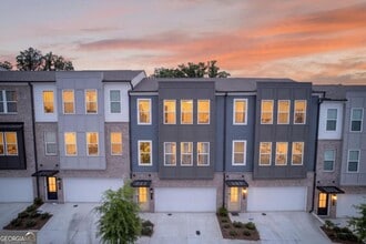 Building Photo - 1445 Creekside Cir NW
