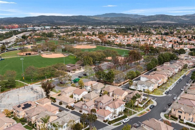 Building Photo - 201 Kensington