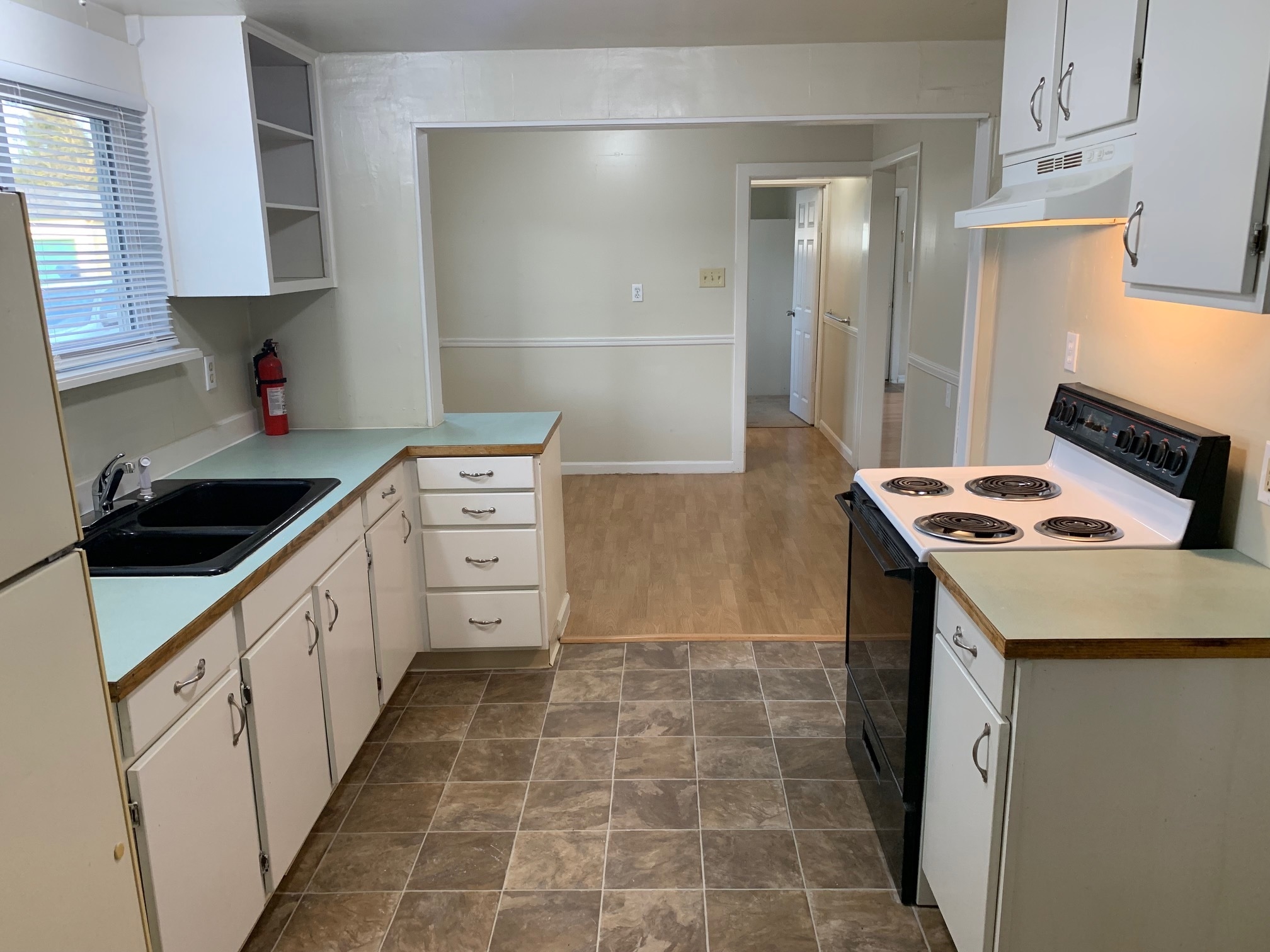 Building Photo - 1311 S 3rd Ave