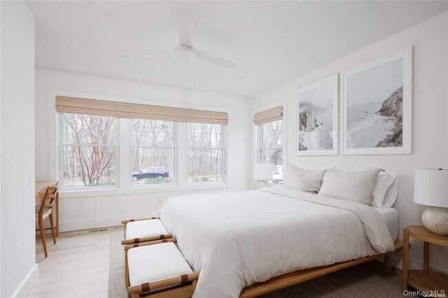 Building Photo - 1700 Cedar Dr