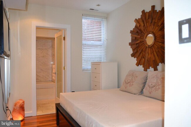 Building Photo - 2211 South St