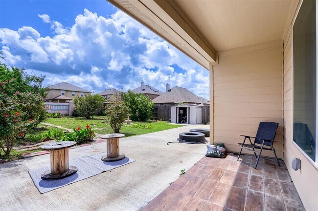 Building Photo - 20417 Shellduck Dr