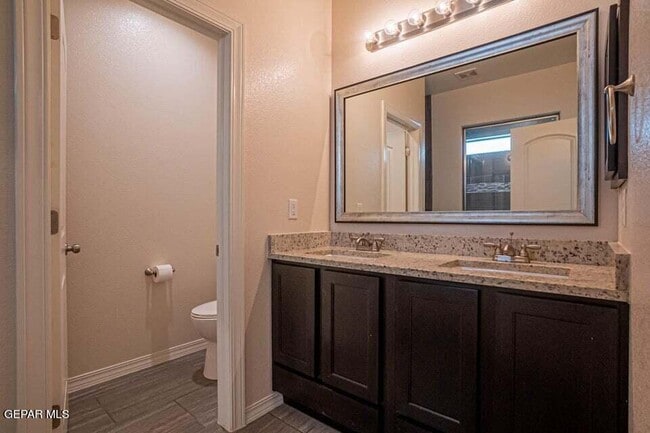 Building Photo - 4828 Ruben Soto