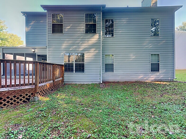 Building Photo - 1101 Tuscany Cir SW