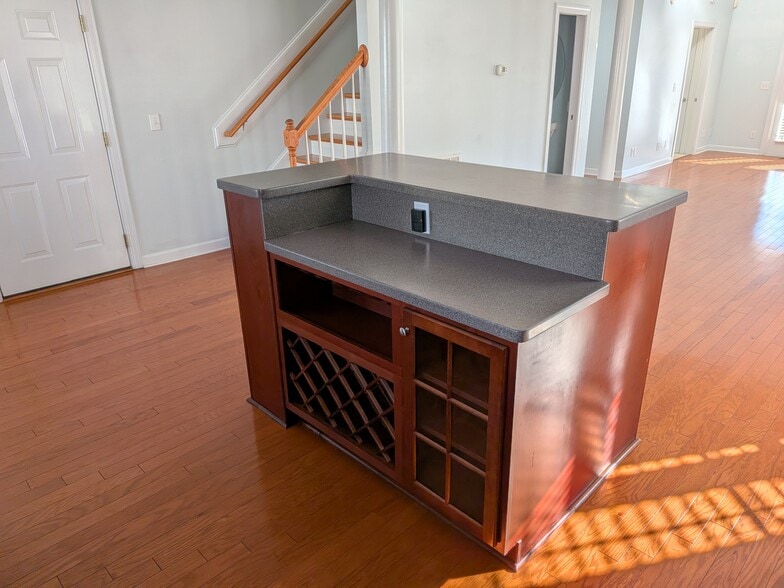 Building Photo - 927 Kensington Park Rd