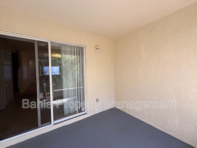 Building Photo - 5528 Carrollwood Key Dr