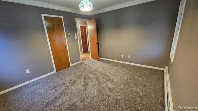 Building Photo - Beautifully Updated 3-Bedroom Home with Finished Basement & Spacious Backyard in Prime Royal Oak ...