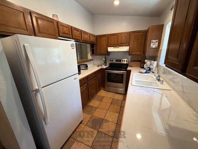 Building Photo - 833 McCourry Blvd