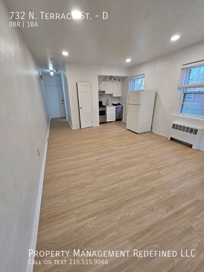 Building Photo - 732 North Terrace