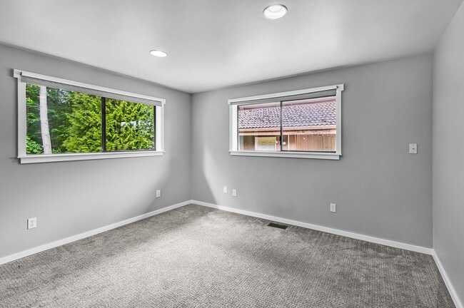 Building Photo - 4Bd/3Ba Duvall House