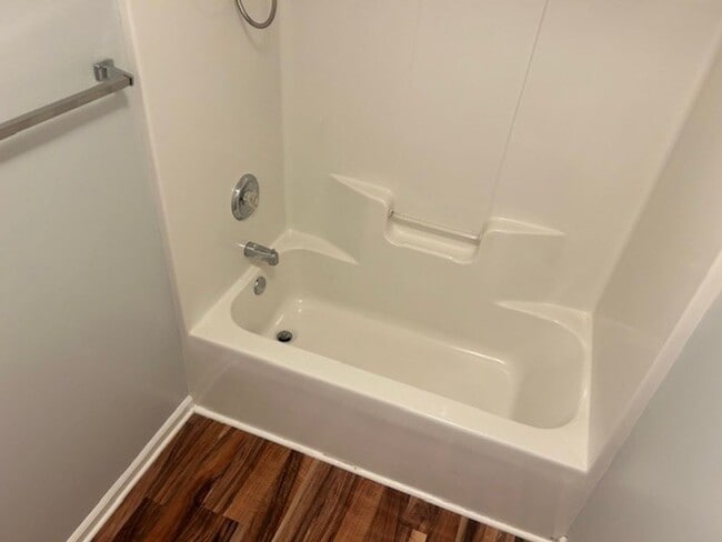 Building Photo - Townhome in Matthews