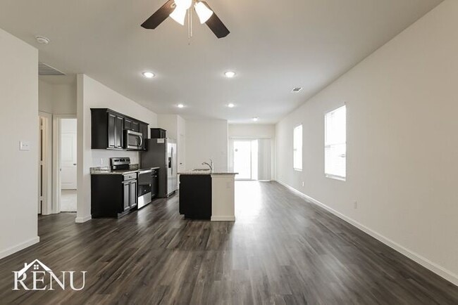 Building Photo - 6103 Harrah Ln