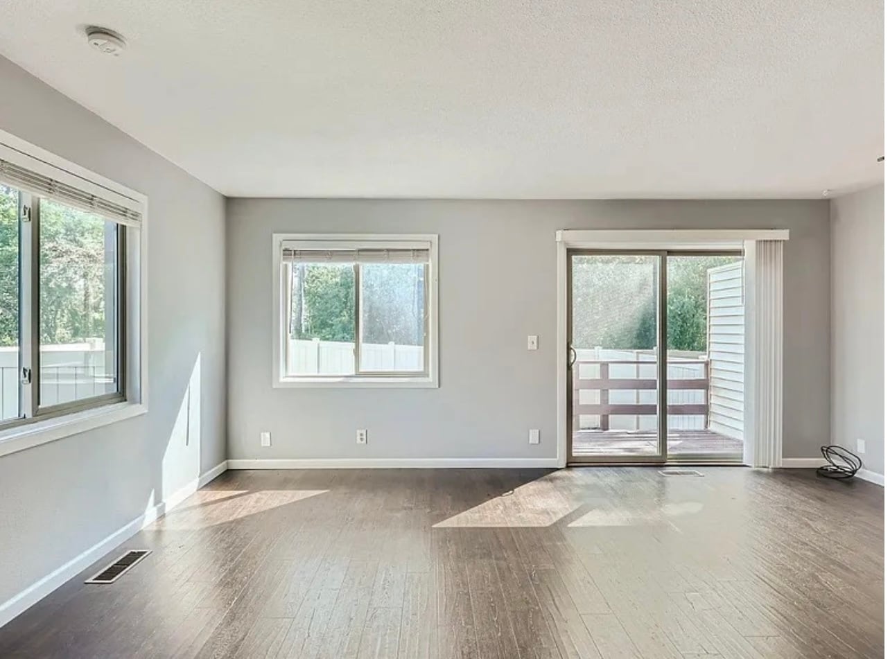 light filled dinning/living room - 2201 2nd Ave N
