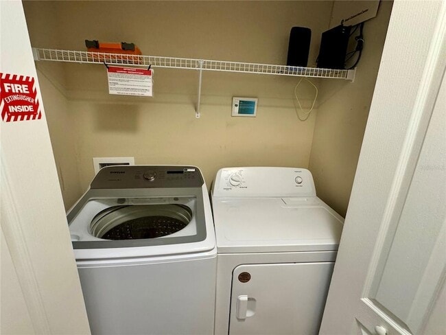 Building Photo - 8977 Coco Palm Rd