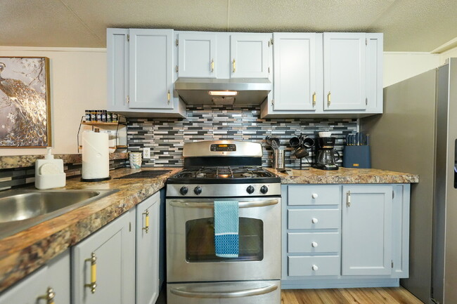 Primary Photo - Cozy Fully Furnished 2-Bed with a Movie Ro...