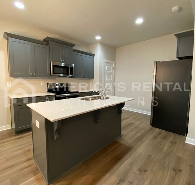 Building Photo - Home for Rent in Odenville, AL! Available to View with 48 Hours Notice!!