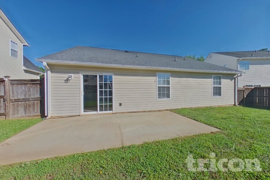 Building Photo - 519 Barn Swallow Dr