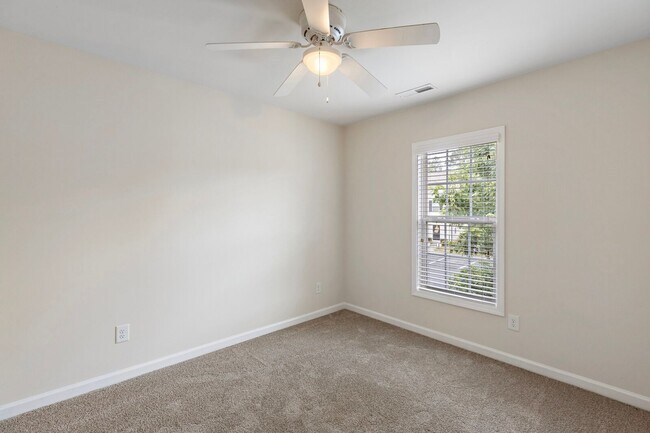 Building Photo - 3240 Warm Springs Ln
