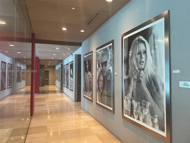 Building Photo - 1080 Brickell Ave