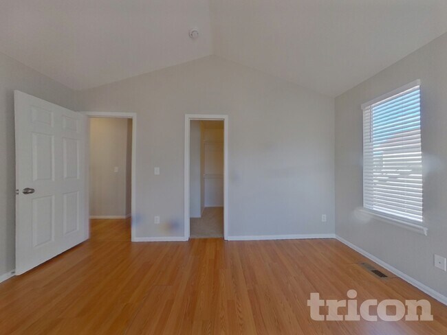 Building Photo - 5694 S Quemoy Ct