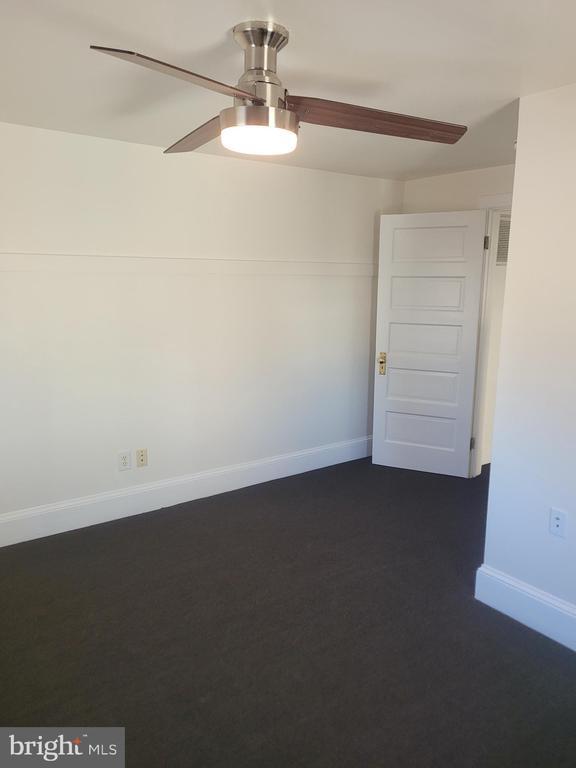 Building Photo - 48 Webster St