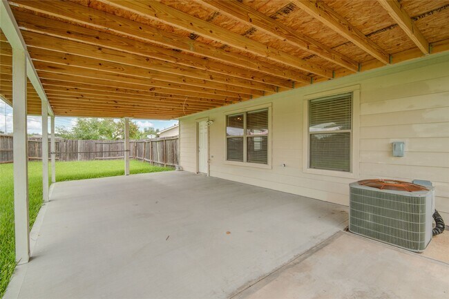 Building Photo - 8542 Village Rose Ln