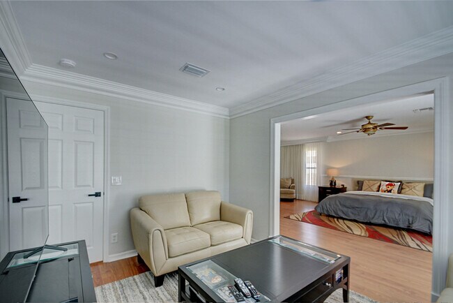 Building Photo - 4006 Bahia Isle Cir