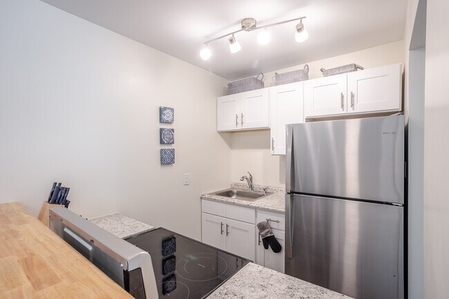 Building Photo - 3619 Clarion Avenue