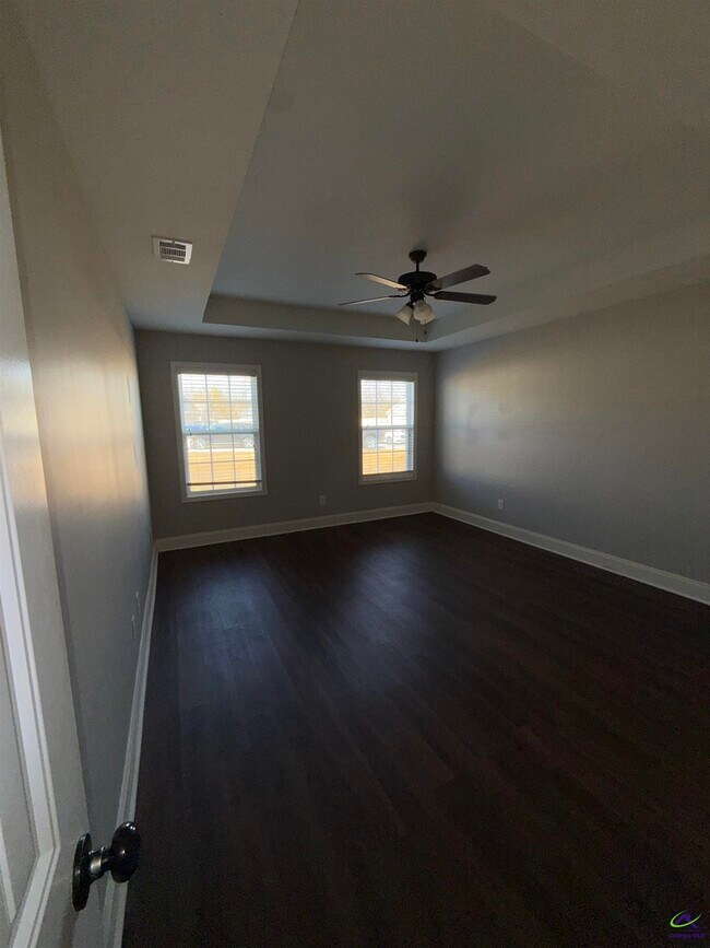 Building Photo - 150 Worchester Cir