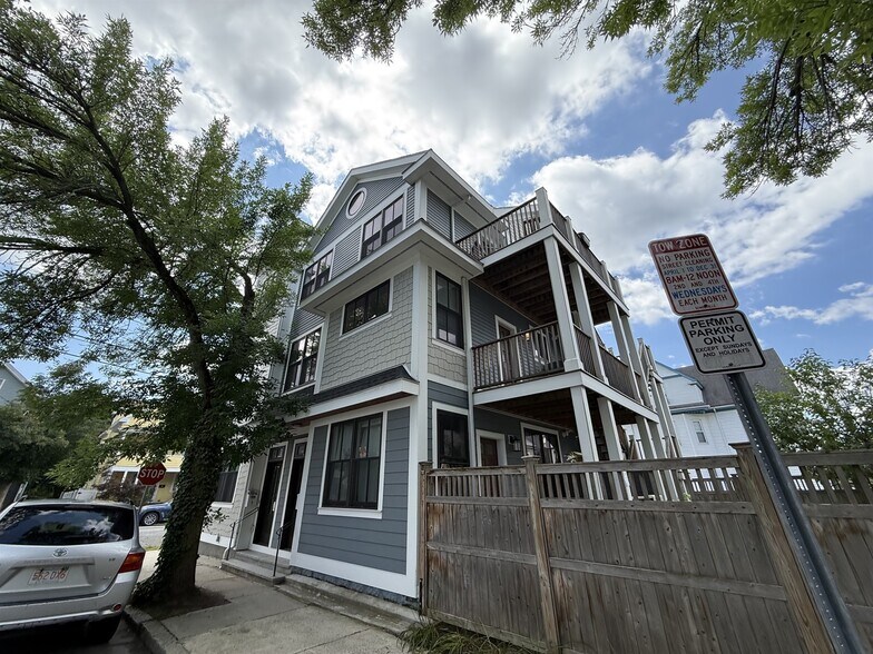 Building Photo - 45 Cameron Ave