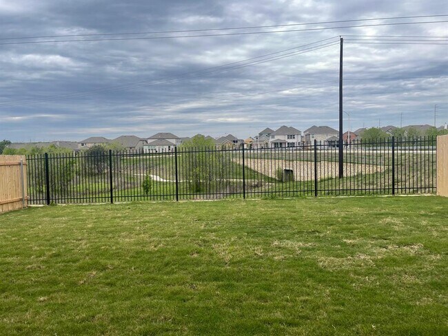 Building Photo - 12620 Anthology St