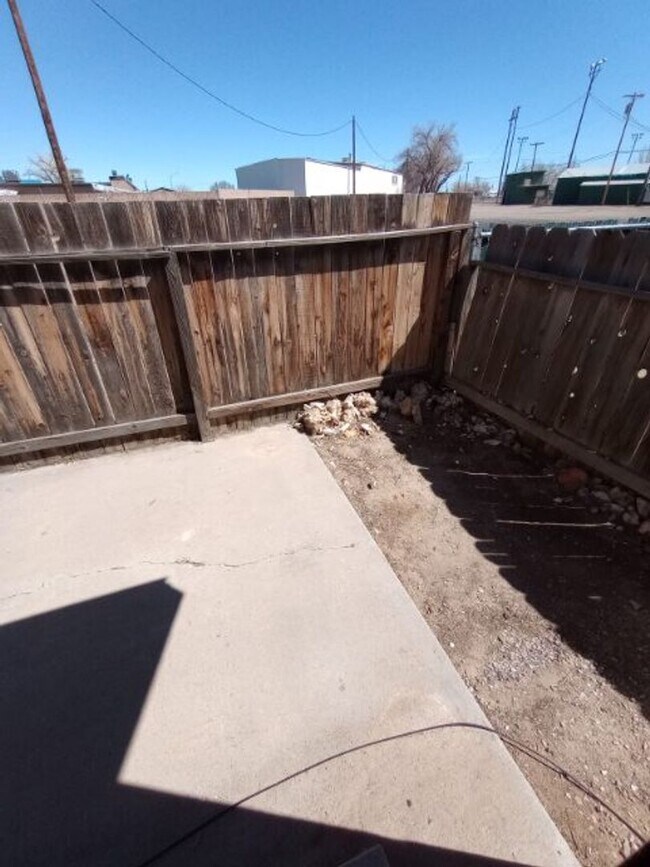 Building Photo - Timothy Way Duplex