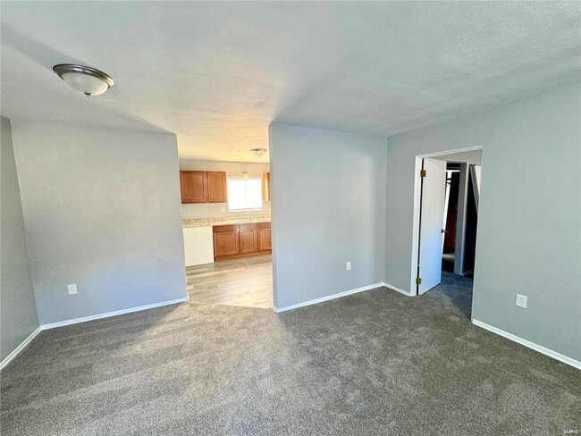 Building Photo - 2600 Dutch Hollow Rd