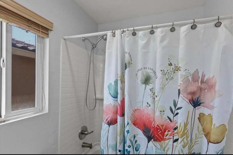 Building Photo - 26696 Avenida Quintana