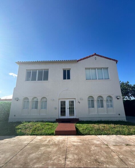 Primary Photo - 29 Oviedo Ave
