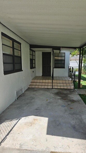 Building Photo - 421 Ardmore Rd