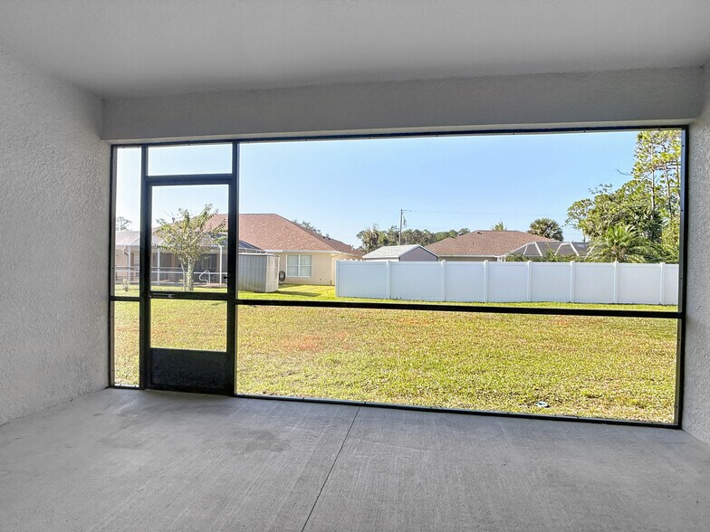 Building Photo - 60 Ballenger Ln