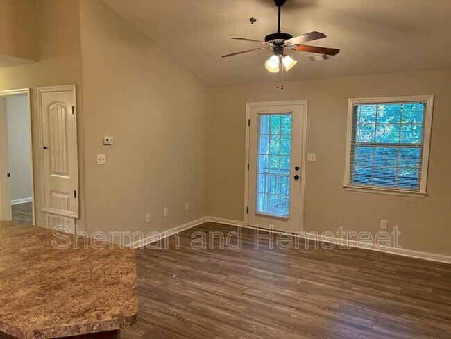 Building Photo - 3400 London Ct SW